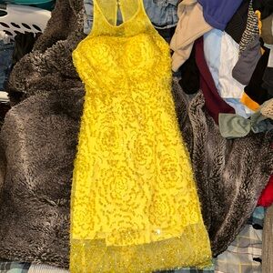 Sherrihill short yellow dress